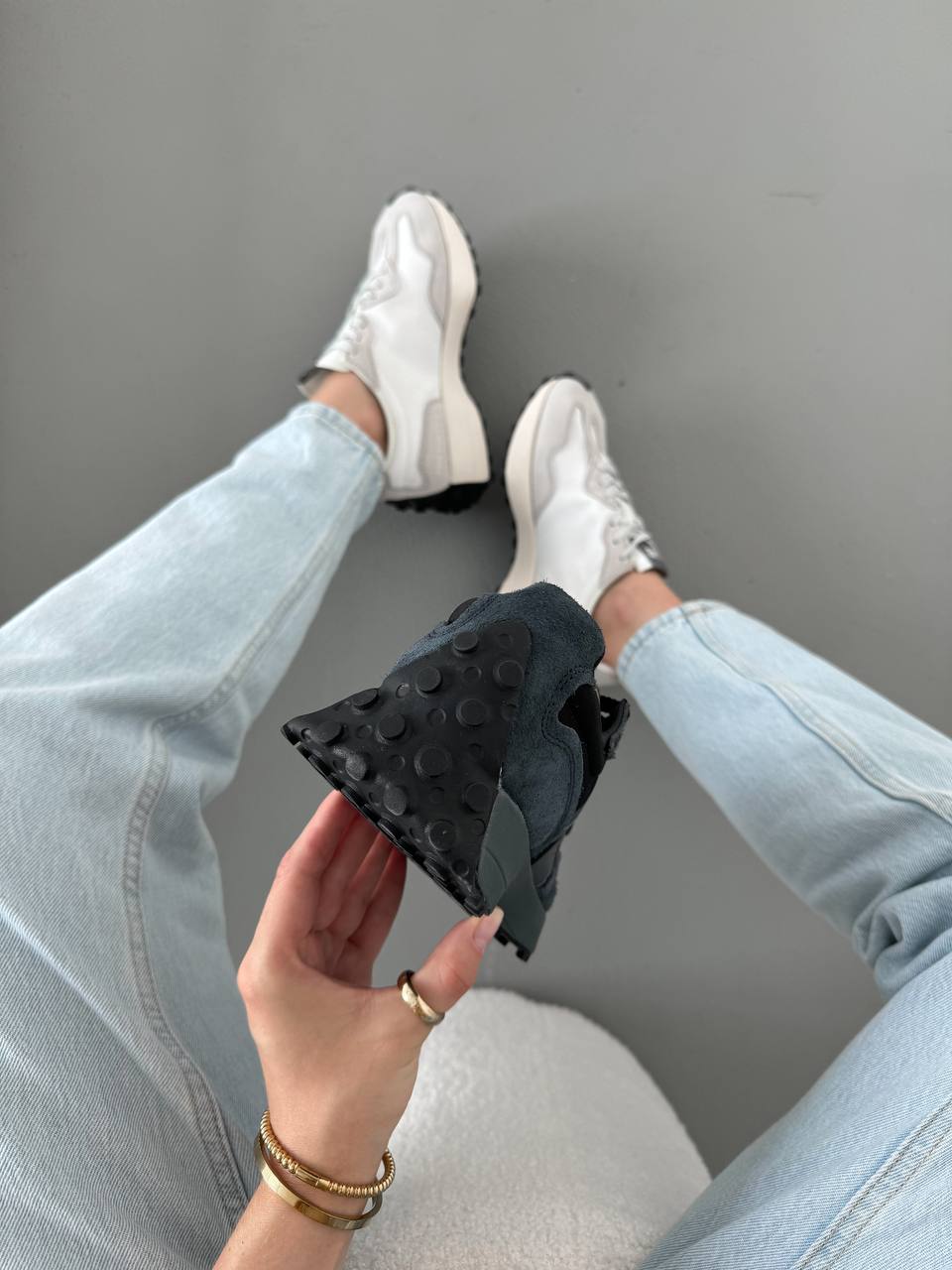 New Balance 327 black gray