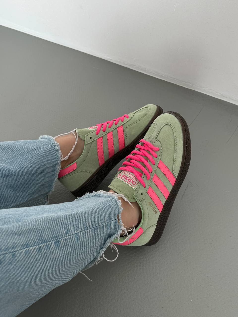 Adidas Spezial green pink