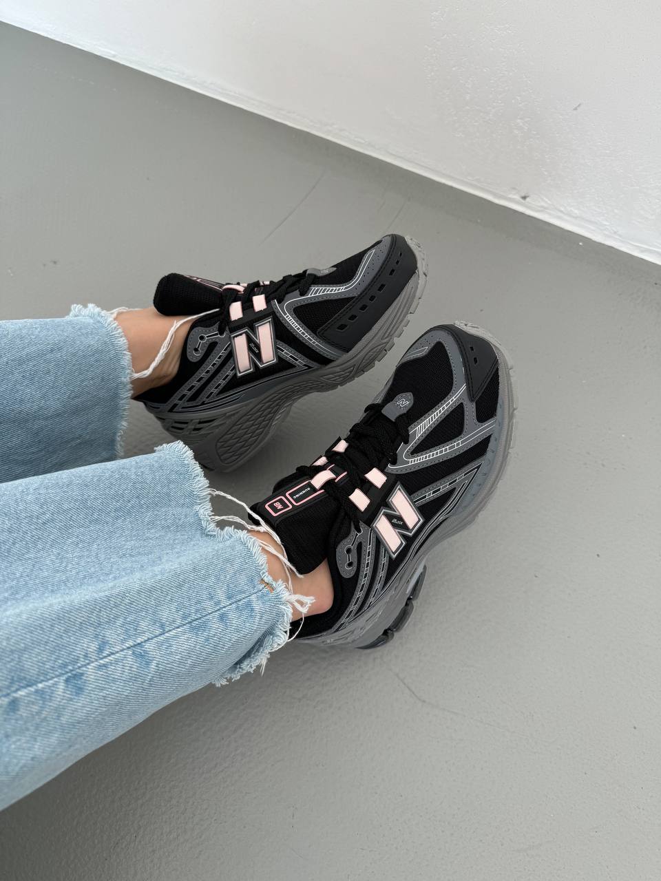 New Balance 1906D dark pink