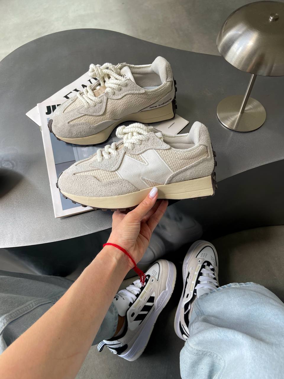 New Balance 327 Beige