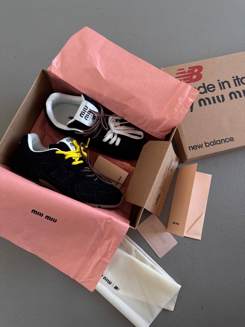 New balance 530 x Miu Miu black / yellow