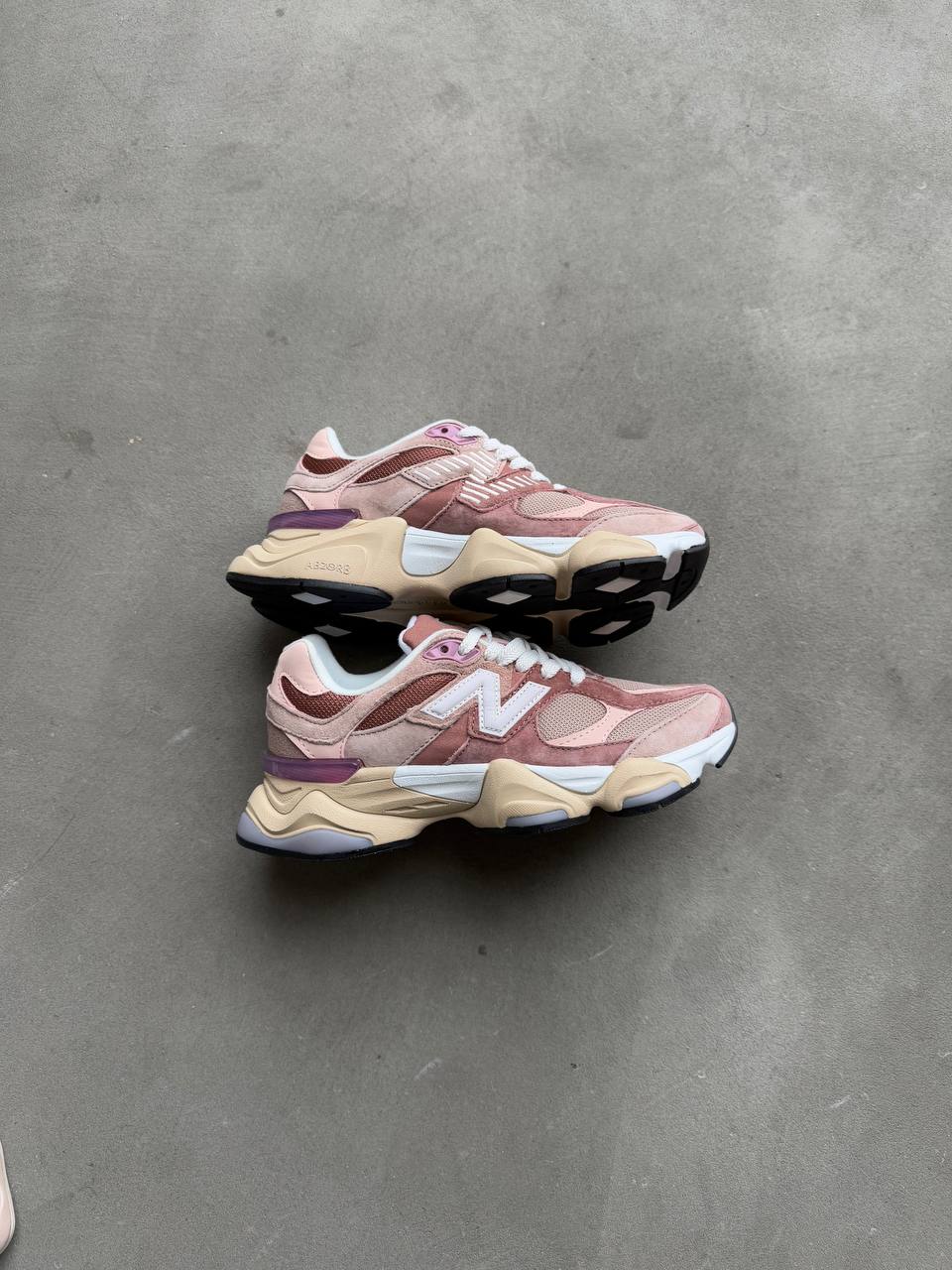 New Balance 9060