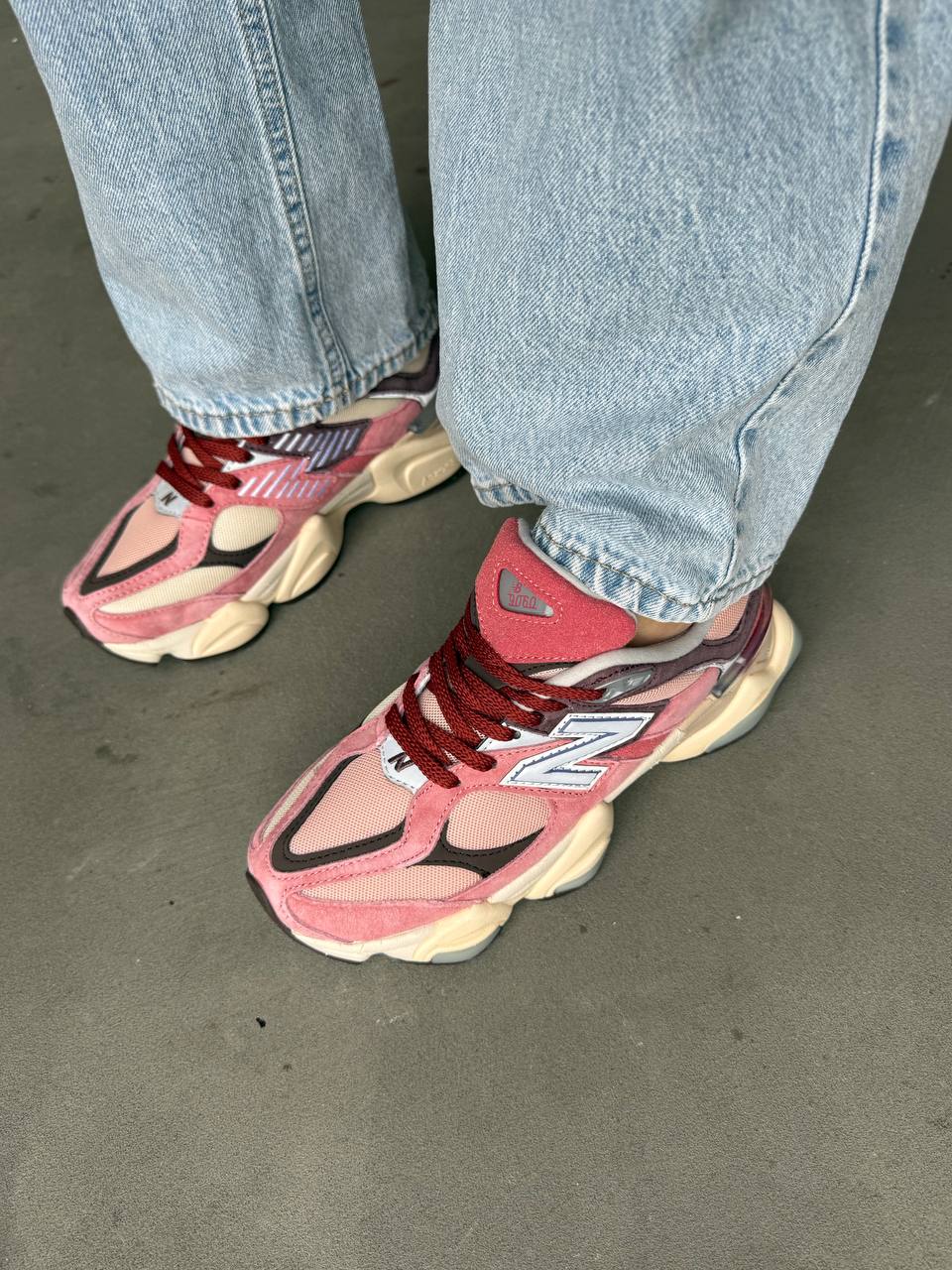 New Balance 9060 Red - pink
