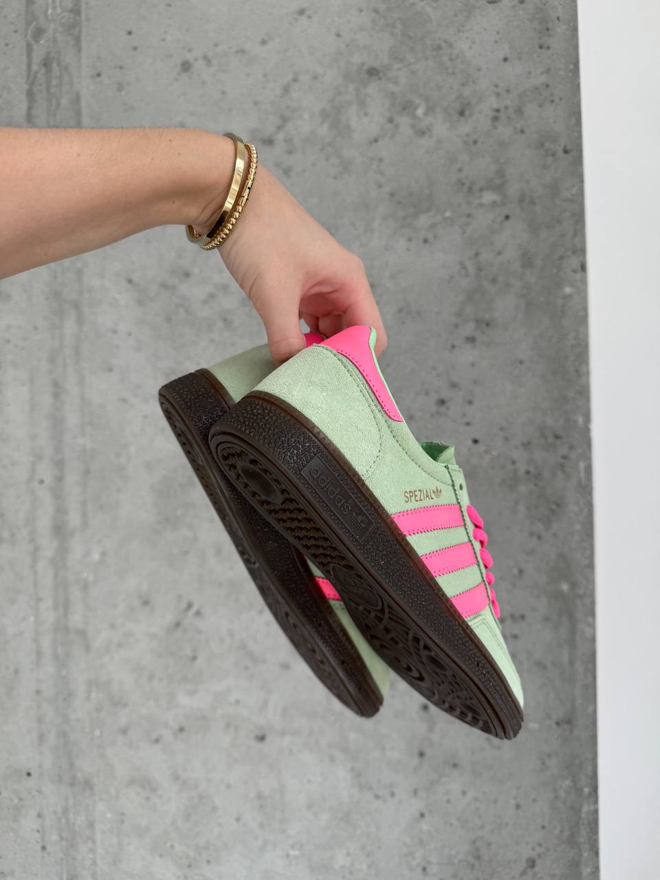 Adidas Spezial green pink