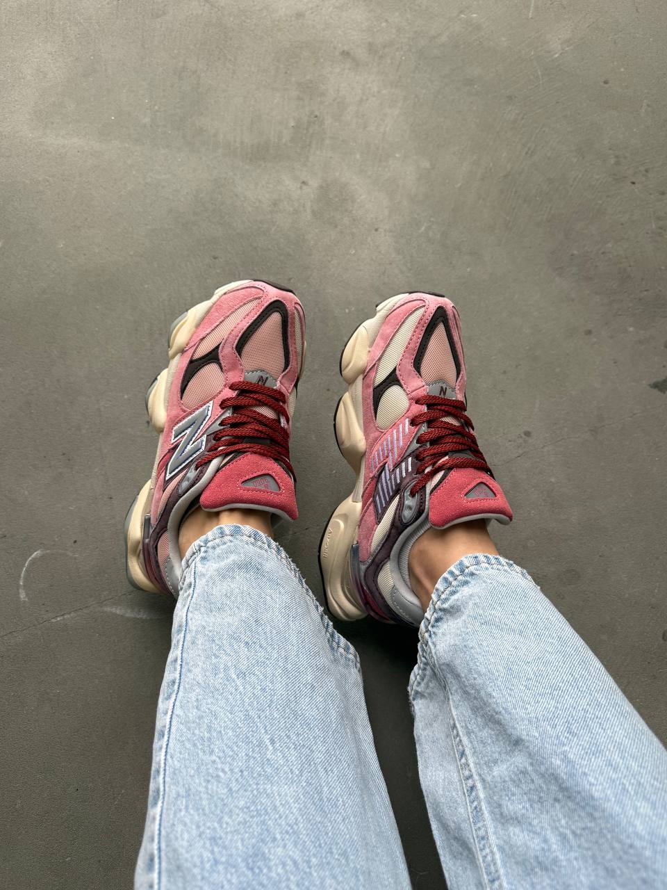 New Balance 9060 Red - pink