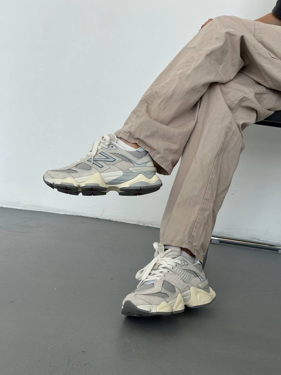 New Balance 9060 Light Grey