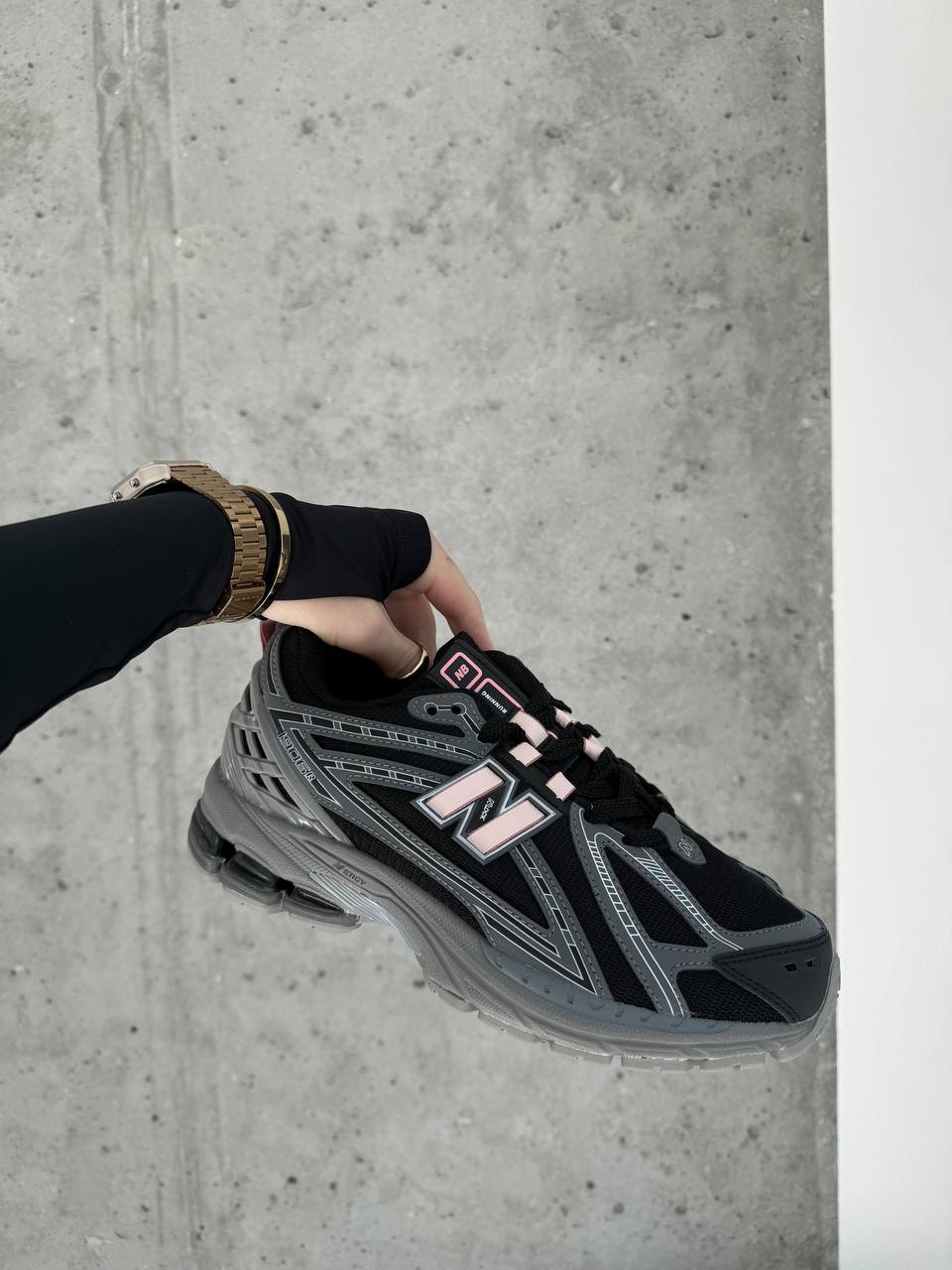 New Balance 1906D dark pink