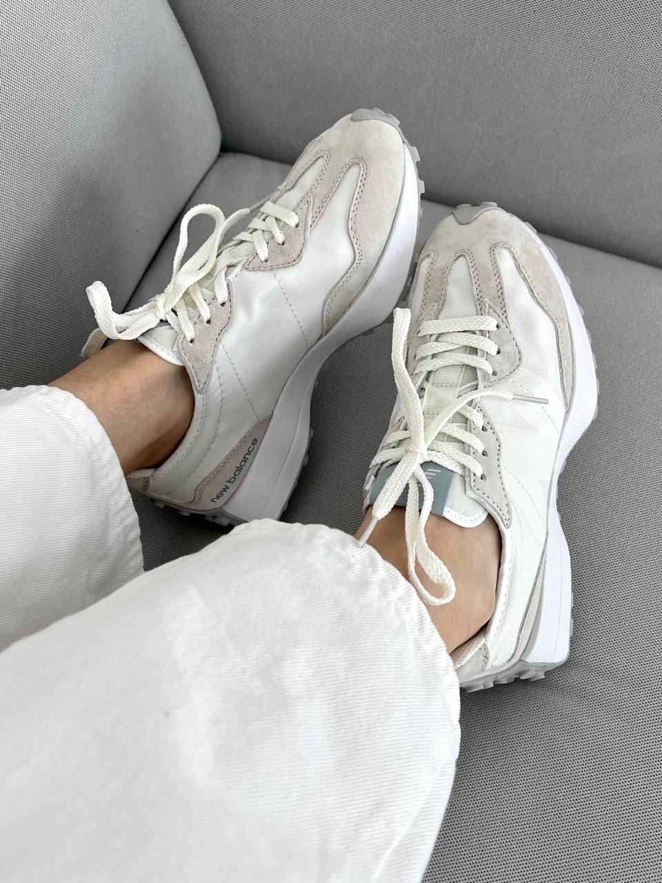 New Balance 327 white grey