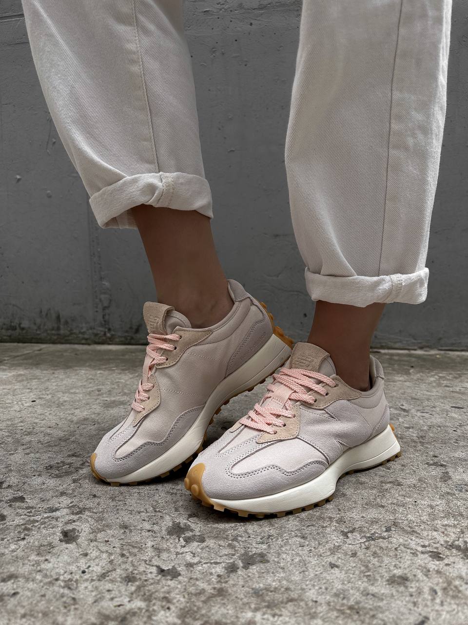 New Balance 327 Cream Pink