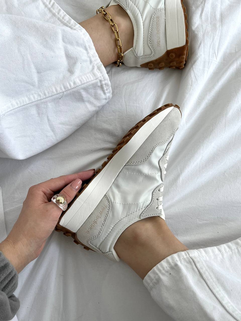 New Balance 327 Leo
