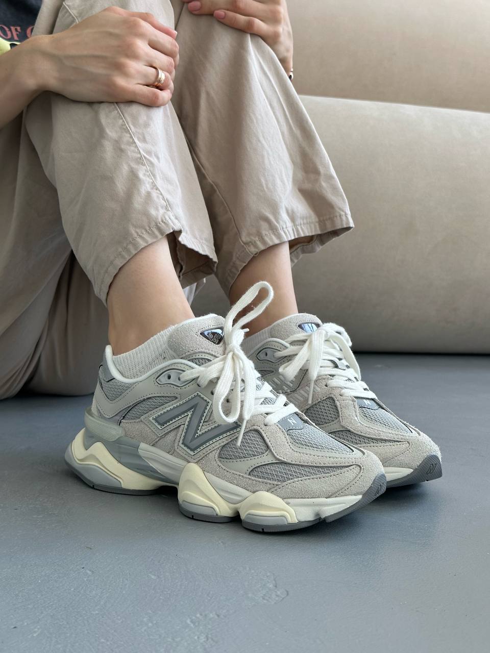 New Balance 9060 Light Grey