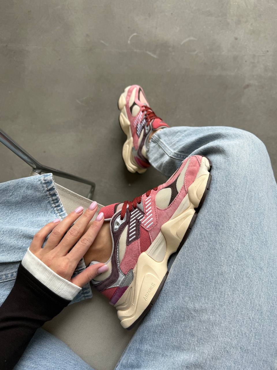 New Balance 9060 Red - pink