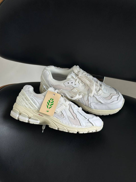 New Balance 1906D